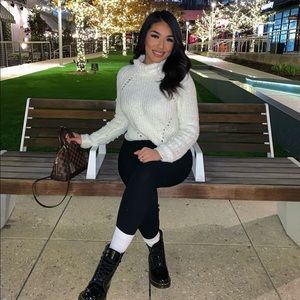 Meet your Posher, Beatriz